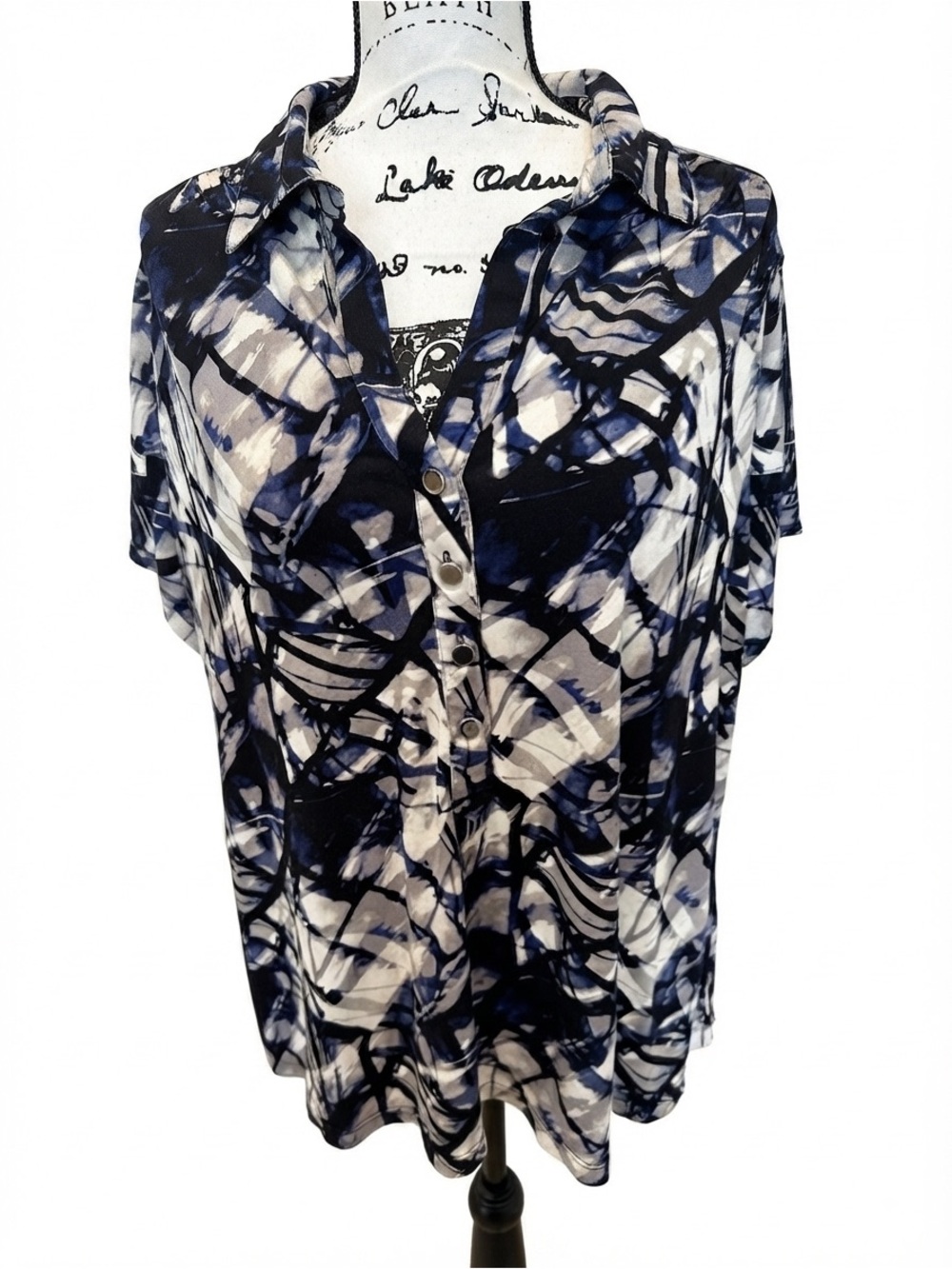 Alfani Navy and White Abstract Button-Front Women’s Top 3X
